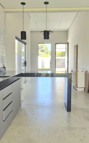 Casa à venda com 500m², 3 quartos e 4 vagas