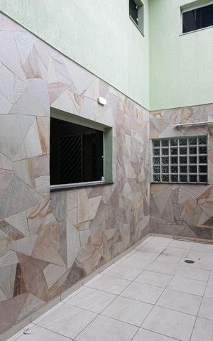 Casa à venda com 650m², 3 quartos e 3 vagas Casa à venda com 650m², 3 quartos e 3 vagasQuintal