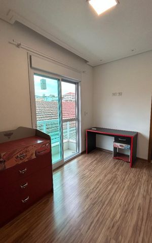 Casa para alugar com 330m², 4 quartos e 3 vagas