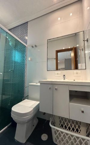 Casa para alugar com 330m², 4 quartos e 3 vagas