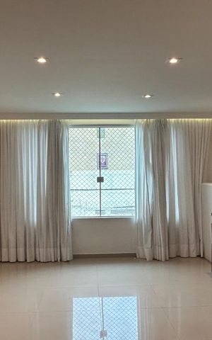 Casa para alugar com 330m², 4 quartos e 3 vagas