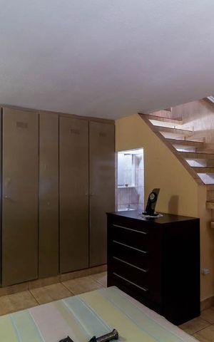 Casa à venda com 120m², 3 quartos e 2 vagas Casa à venda com 120m², 3 quartos e 2 vagasSuíte