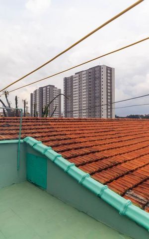 Casa à venda com 120m², 3 quartos e 2 vagas Casa à venda com 120m², 3 quartos e 2 vagasLaje