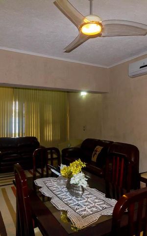 Casa à venda com 120m², 3 quartos e 2 vagas Casa à venda com 120m², 3 quartos e 2 vagasSala