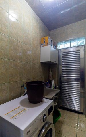 Casa à venda com 120m², 3 quartos e 2 vagas Casa à venda com 120m², 3 quartos e 2 vagasÁrea de Serviço