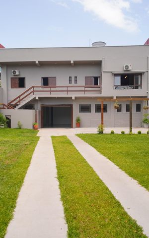 Casa à venda com 600m², 2 quartos e 1 vagaEntrada