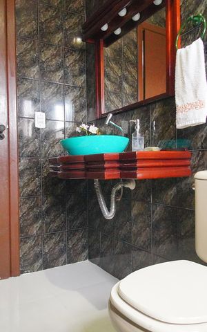 Casa à venda com 600m², 2 quartos e 1 vagaBanheiro 1