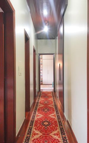 Casa à venda com 600m², 2 quartos e 1 vagaCorredor