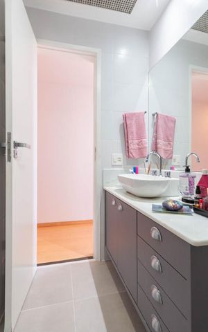 Apartamento à venda com 72m², 2 quartos e 1 vagaBanheiro 