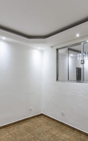 Casa à venda com 105m², 3 quartos e 1 vaga Casa à venda com 105m², 3 quartos e 1 vagaSala