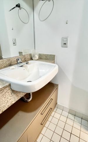 Apartamento para alugar com 62m², 2 quartos e 2 vagas Apartamento para alugar com 62m², 2 quartos e 2 vagasBanheiro da Suíte