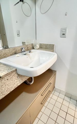 Apartamento para alugar com 62m², 2 quartos e 2 vagas Apartamento para alugar com 62m², 2 quartos e 2 vagasBanheiro da Suíte