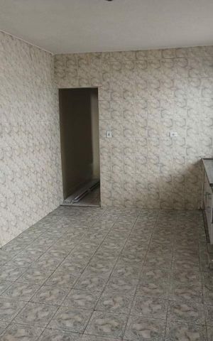 Casa à venda com 108m², 2 quartos e 1 vaga