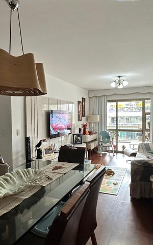 Apartamento à venda com 118m², 3 quartos e 2 vagas Apartamento à venda com 118m², 3 quartos e 2 vagasSala