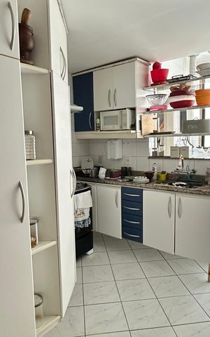 Apartamento à venda com 118m², 3 quartos e 2 vagas Apartamento à venda com 118m², 3 quartos e 2 vagasCozinha