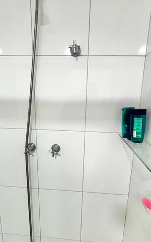 Apartamento à venda com 55m², 2 quartos e 1 vaga Apartamento à venda com 55m², 2 quartos e 1 vagaBanheiro