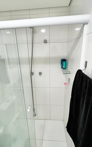 Apartamento à venda com 55m², 2 quartos e 1 vaga Apartamento à venda com 55m², 2 quartos e 1 vagaBanheiro
