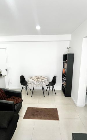 Apartamento à venda com 55m², 2 quartos e 1 vaga Apartamento à venda com 55m², 2 quartos e 1 vagaSala