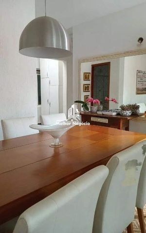 Casa à venda com 150m², 3 quartos e 2 vagas