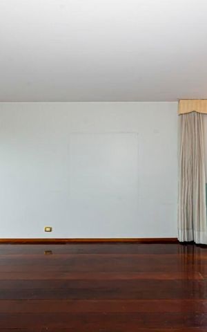 Apartamento à venda com 210m², 3 quartos e 2 vagas