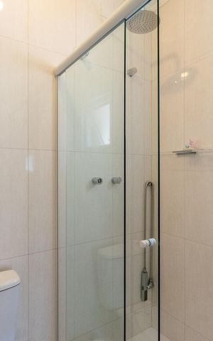 Casa à venda com 360m², 4 quartos e 6 vagas
