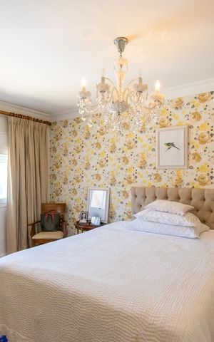 Casa à venda com 360m², 4 quartos e 6 vagas Casa à venda com 360m², 4 quartos e 6 vagasSuíte 3