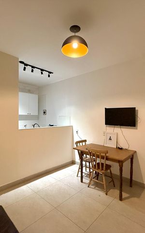 Casa para alugar com 35m², 1 quarto e sem vaga Casa para alugar com 35m², 1 quarto e sem vagaSala