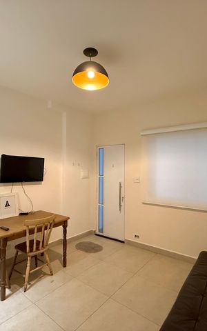 Casa para alugar com 35m², 1 quarto e sem vaga Casa para alugar com 35m², 1 quarto e sem vagaSala