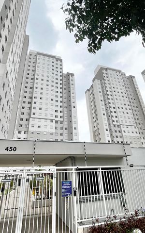 Apartamento à venda com 43m², 2 quartos e 1 vaga Apartamento à venda com 43m², 2 quartos e 1 vagaFachada