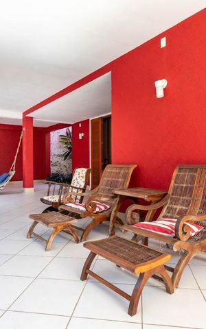 Casa à venda com 1500m², 5 quartos e 5 vagas Casa à venda com 1500m², 5 quartos e 5 vagasÁrea externa