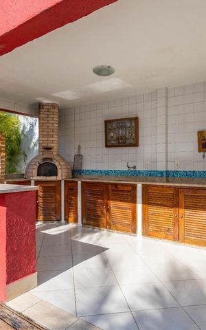 Casa à venda com 1500m², 5 quartos e 5 vagas