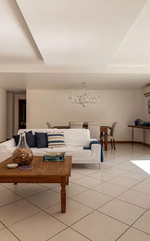 Casa à venda com 1500m², 5 quartos e 5 vagas