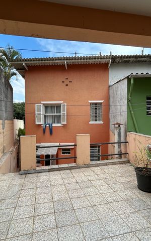Casa à venda com 211m², 2 quartos e 2 vagas Casa à venda com 211m², 2 quartos e 2 vagasExtensão da área externa