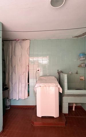 Casa à venda com 211m², 2 quartos e 2 vagas Casa à venda com 211m², 2 quartos e 2 vagasÁrea de Serviço