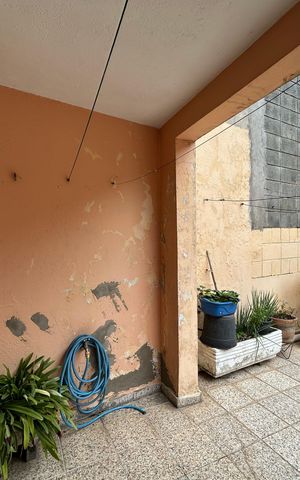Casa à venda com 211m², 2 quartos e 2 vagas Casa à venda com 211m², 2 quartos e 2 vagasExtensão da área externa