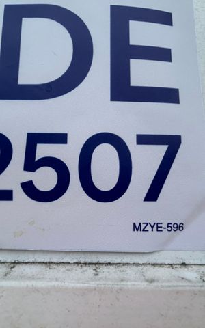 Casa à venda com 211m², 2 quartos e 2 vagas Casa à venda com 211m², 2 quartos e 2 vagasPlaca MZYE-596