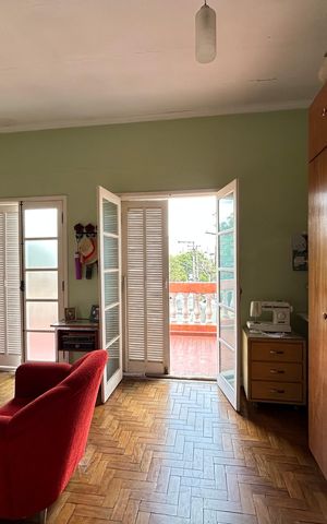 Casa à venda com 211m², 2 quartos e 2 vagas Casa à venda com 211m², 2 quartos e 2 vagasQuarto 1