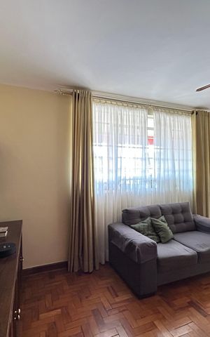 Casa à venda com 211m², 2 quartos e 2 vagas Casa à venda com 211m², 2 quartos e 2 vagasSala