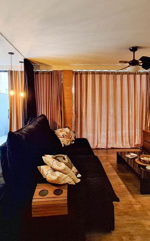 Casa à venda com 240m², 4 quartos e 2 vagas Casa à venda com 240m², 4 quartos e 2 vagasSala