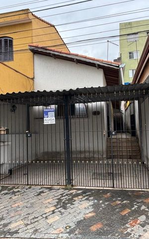 Casa à venda com 140m², 2 quartos e 2 vagas