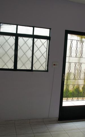 Casa à venda com 140m², 2 quartos e 2 vagasQuarto 1 
