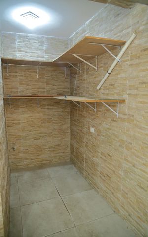 Casa à venda com 140m², 2 quartos e 2 vagasDepósito/ Despensa 