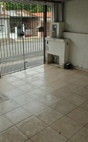 Casa à venda com 140m², 2 quartos e 2 vagasGaragem 