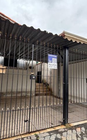 Casa à venda com 140m², 2 quartos e 2 vagas