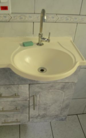 Casa à venda com 140m², 2 quartos e 2 vagasBanheiro 