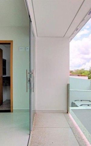Casa à venda com 105m², 3 quartos e 3 vagas Casa à venda com 105m², 3 quartos e 3 vagasQuarto