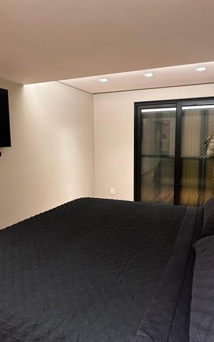 Casa de condomínio à venda com 400m², 4 quartos e 2 vagas Casa de condomínio à venda com 400m², 4 quartos e 2 vagasQuarto 4
