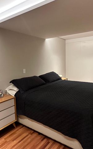 Casa de condomínio à venda com 400m², 4 quartos e 2 vagas Casa de condomínio à venda com 400m², 4 quartos e 2 vagasQuarto 4