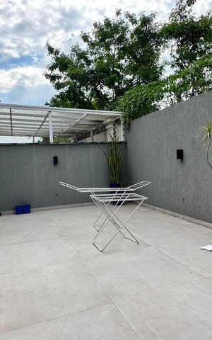 Casa de condomínio à venda com 400m², 4 quartos e 2 vagas Casa de condomínio à venda com 400m², 4 quartos e 2 vagasQuintal