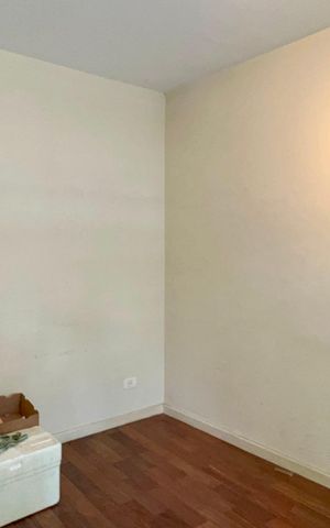 Casa à venda com 360m², 4 quartos e 4 vagas Casa à venda com 360m², 4 quartos e 4 vagasQuarto / Escritório